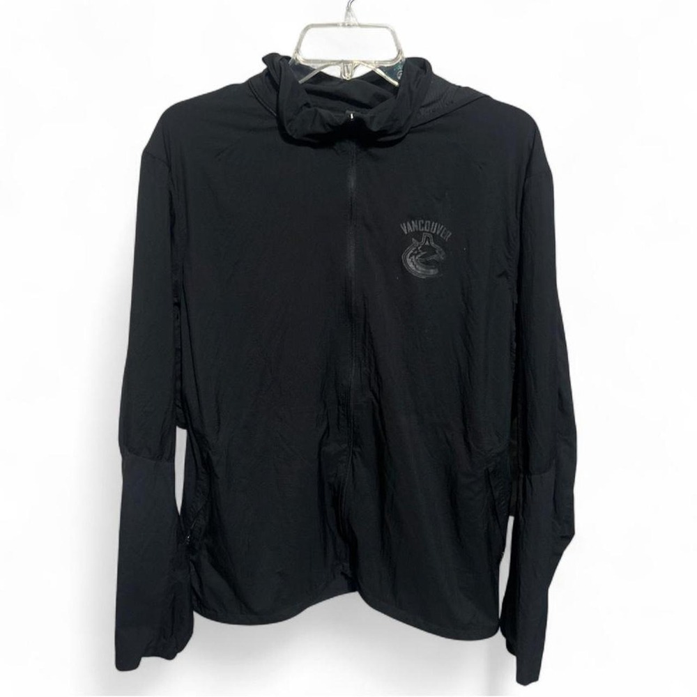 Lululemon x Vancouver Canucks Warp Lite Jacket - Black - Large - B69-IC